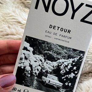 NOYZ Detour Eau de Parfum - Black and White